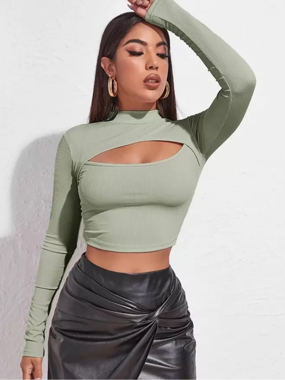 Women's Long Sleeve Cutout Mint Green T-shirt
Size Medium